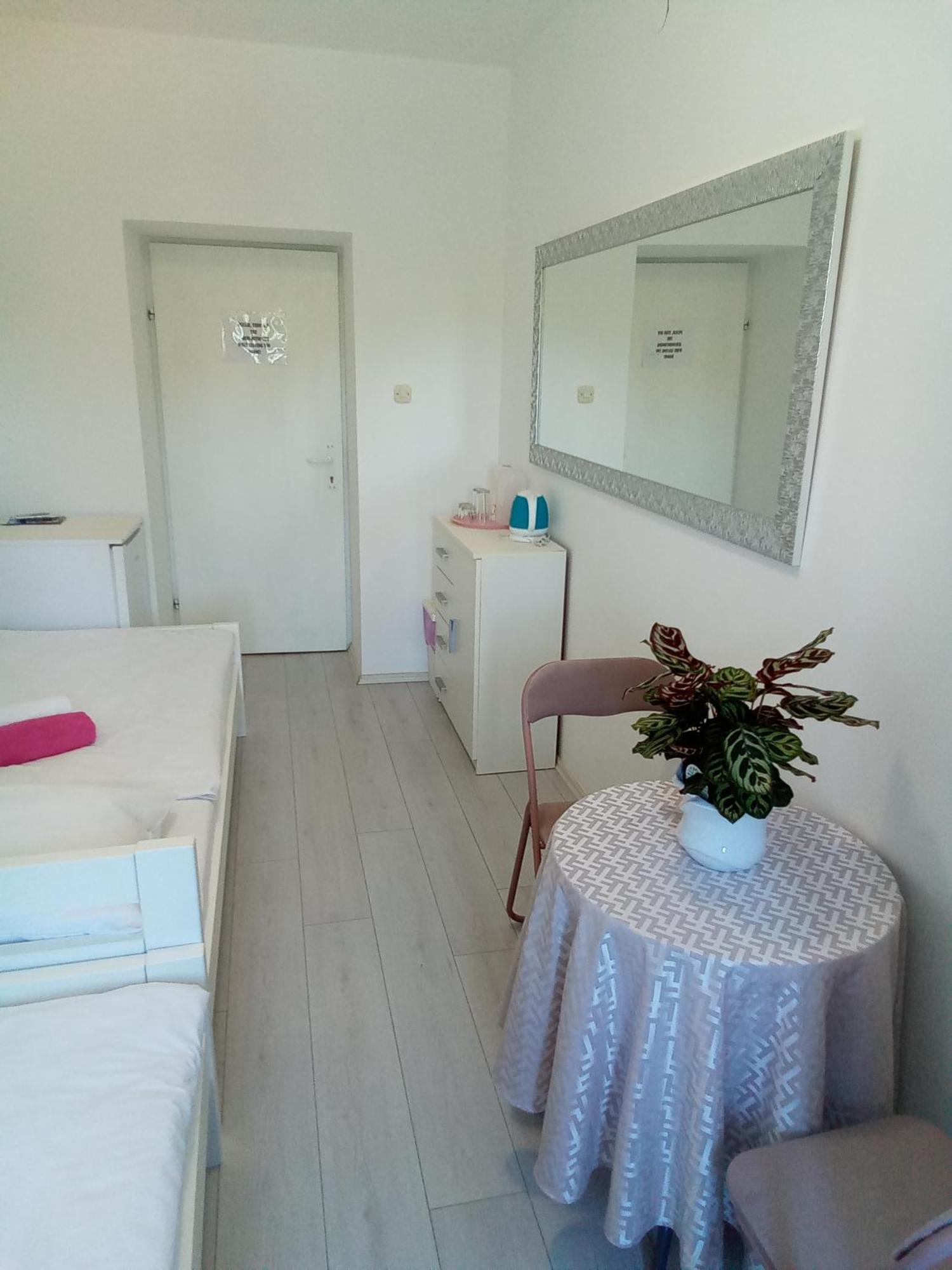 Soba Arena Hotel Póla Kültér fotó